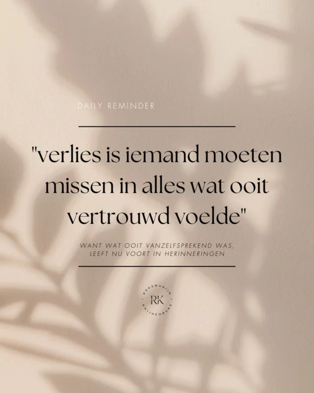 Omdat die persoon niet alleen gemist wordt op bijzondere momenten, maar juist in de kleine, alledaagse dingen. In plekken, gewoontes, herinneringen en momenten waarop je automatisch aan diegene denkt. Het vertrouwde voelt anders, omdat degene die het zo vertrouwd maakte er niet meer is 🤍